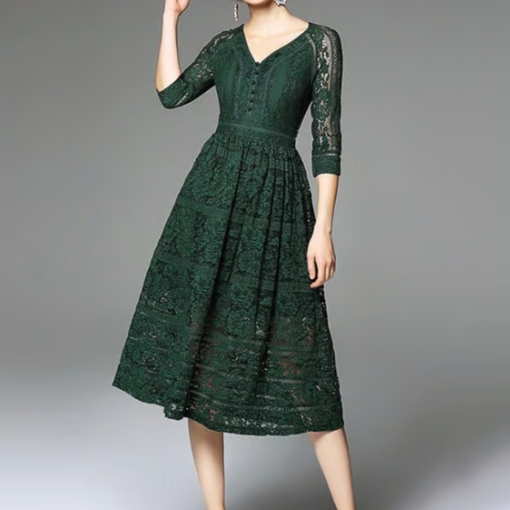 Green Lace Dress (Meitsu V Neckline Hollow Out Lace)